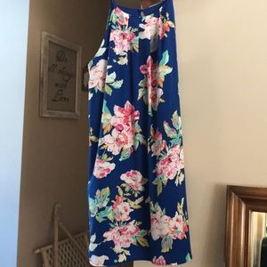 Women’s dress size large